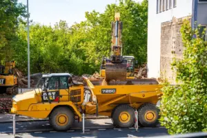 Innenstadt Baustelle & Verkehr – urbane Abbruch- und Logistikszene